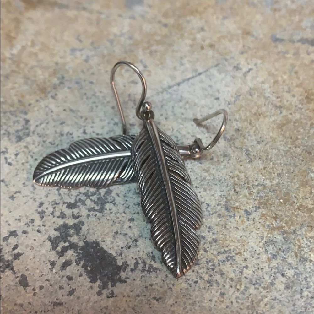 Silpada leaf earrings